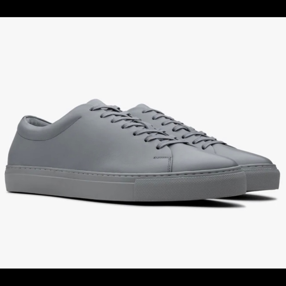 NEW Glinder Sneakers